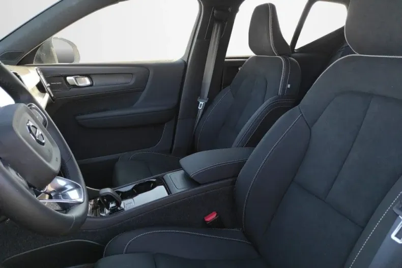 Volvo XC40 din 2025 cu 7 km - oferta VOL185487 - foto 9