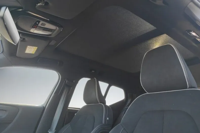 Volvo XC40 din 2025 cu 7 km - oferta VOL185487 - foto 19