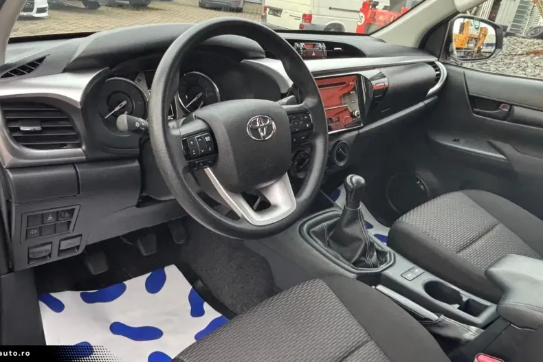 Toyota Hilux din 2024 cu 11.000 km - oferta TOY185500 - foto 10