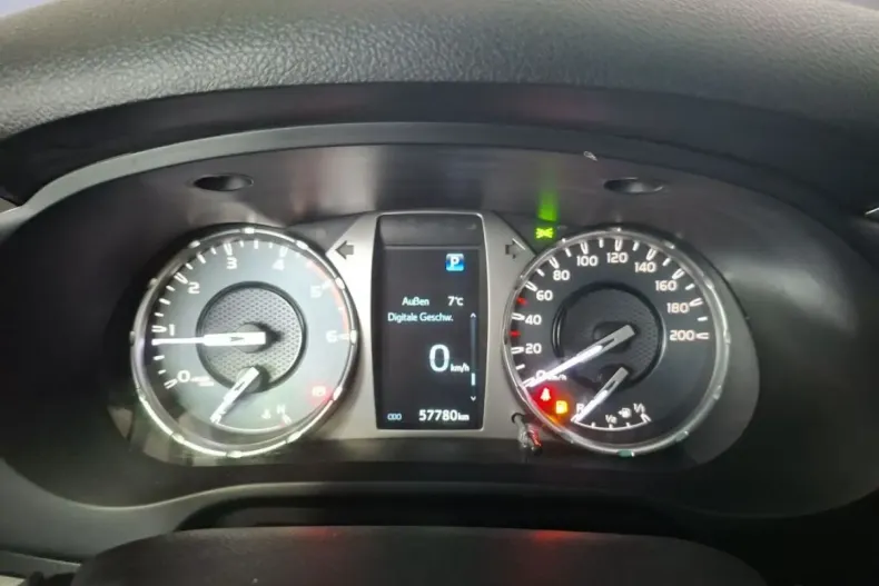 Toyota Hilux din 2021 cu 57.800 km - oferta TOY185501 - foto 18