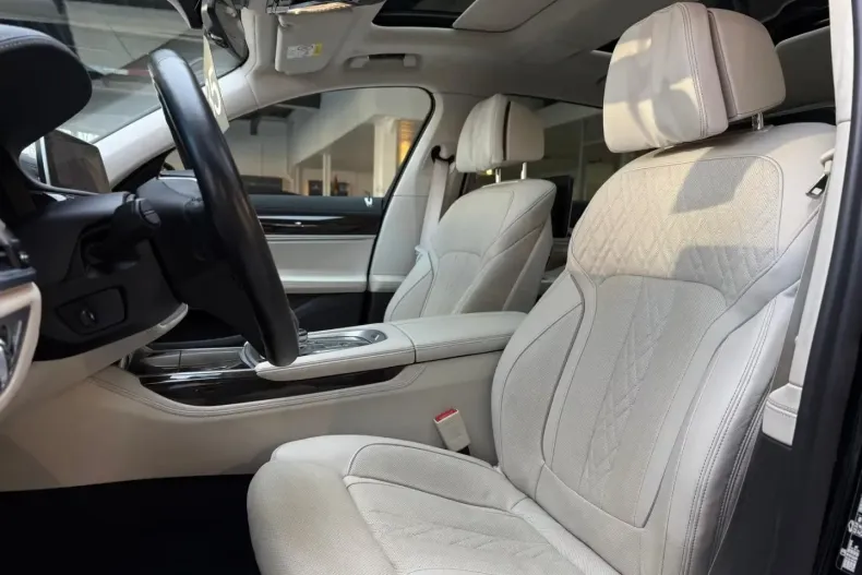 BMW 730 (Seria 7) din 2021 cu 66.000 km - oferta BMW185514 - foto 14