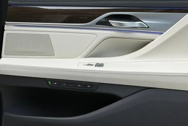 BMW 730 (Seria 7) din 2021 cu 66.000 km - oferta BMW185514 - foto 17