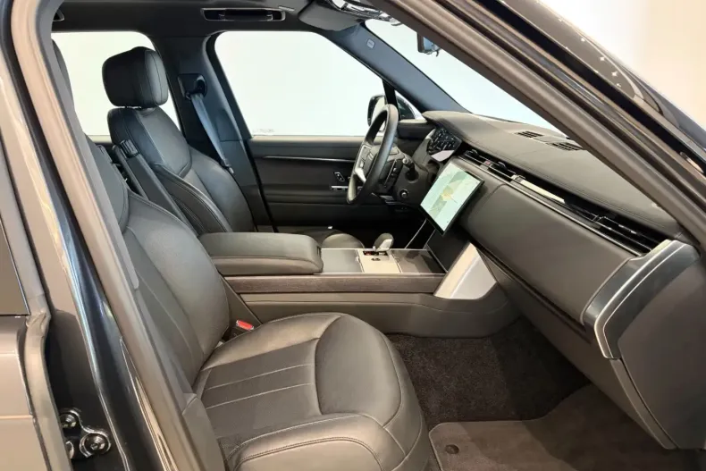 Land Rover Range Rover din 2024 cu 16.250 km - oferta LAN185516 - foto 3