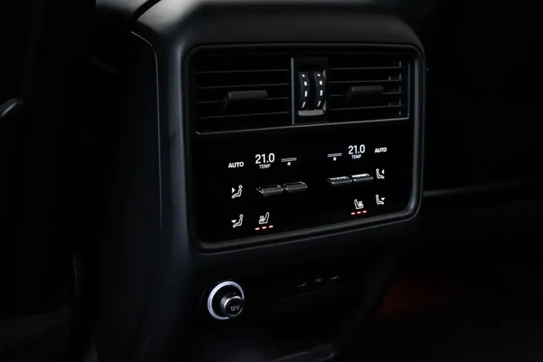 Porsche Cayenne din 2024 cu 19.620 km - oferta POR185517 - foto 17