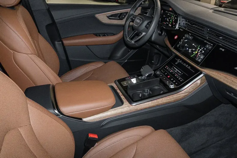 Audi Q7 din 2025 cu 8.720 km - oferta AUD185522 - foto 9