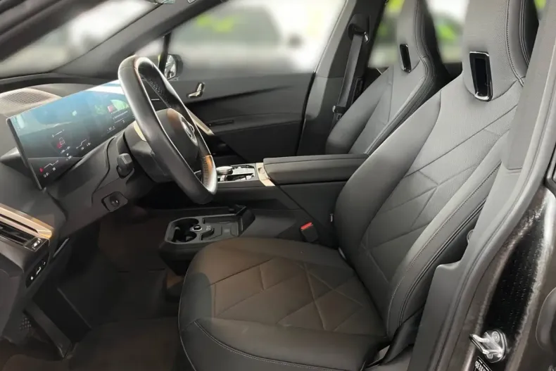 BMW iX (Seria i) din 2022 cu 12.900 km - oferta BMW185524 - foto 7