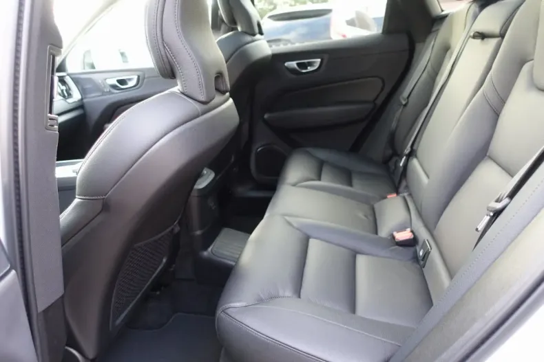 Volvo XC60 din 2025 cu 21.950 km - oferta VOL185525 - foto 12