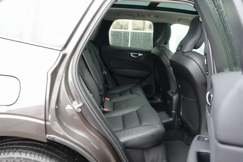 Volvo XC60 din 2025 cu 19.550 km - oferta VOL185526 - foto 10