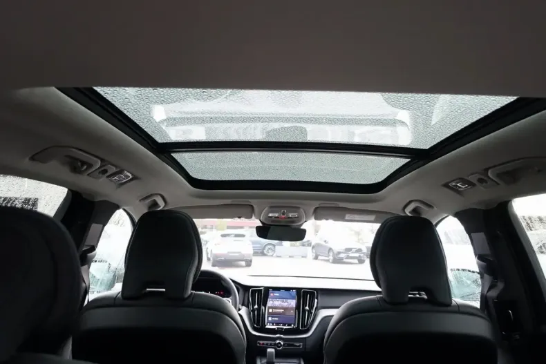 Volvo XC60 din 2025 cu 19.550 km - oferta VOL185526 - foto 16