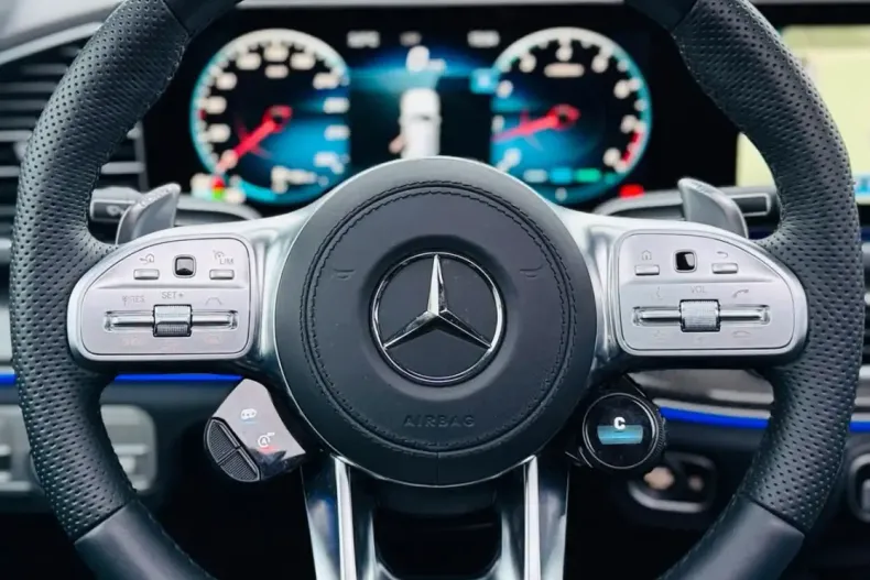 Mercedes-Benz GLE 63 AMG (Clasa GLE) din 2023 cu 33.000 km - oferta MER185541 - foto 11