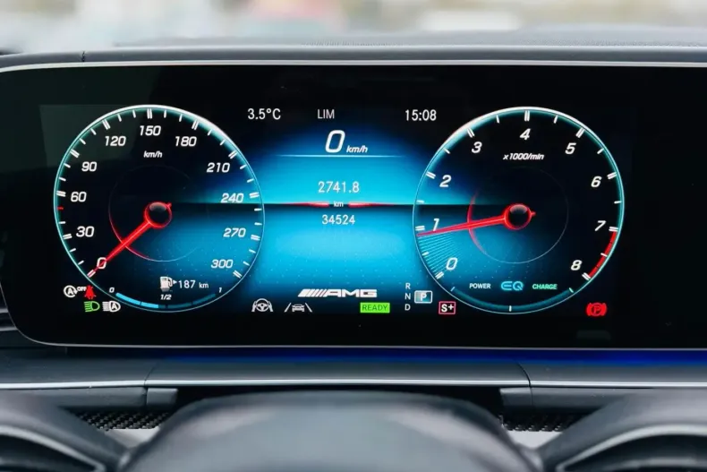 Mercedes-Benz GLE 63 AMG (Clasa GLE) din 2023 cu 33.000 km - oferta MER185541 - foto 17