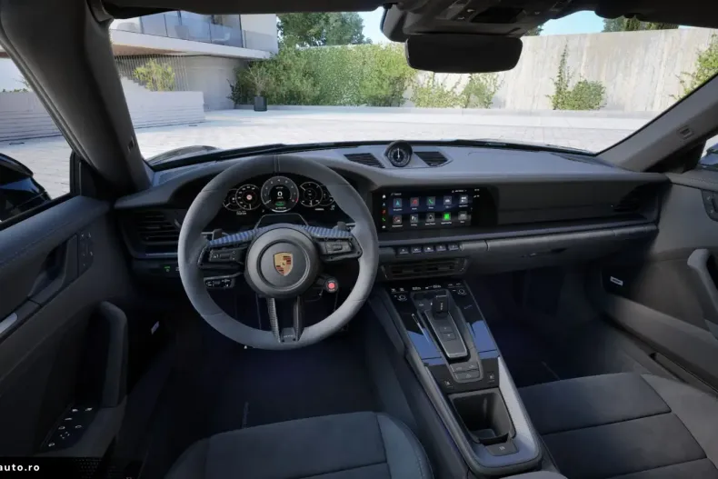 Porsche 911 din 2025 cu 7.500 km - oferta POR185545 - foto 2
