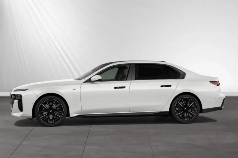 BMW 740 (Seria 7) din 2023 cu 39.800 km - oferta BMW185549 - foto 6