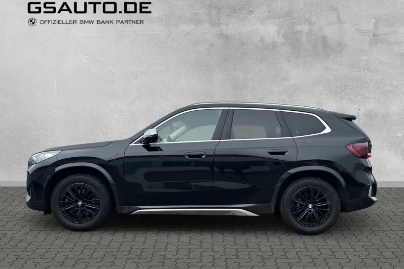 BMW iX1 (Seria i) din 2023 cu 45.600 km - oferta BMW185556 - foto 2