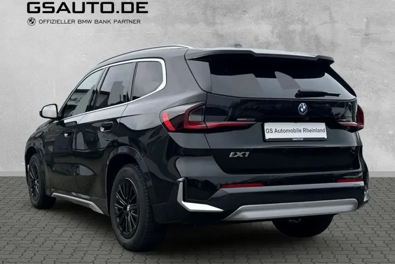 BMW iX1 (Seria i) din 2023 cu 45.600 km - oferta BMW185556 - foto 3
