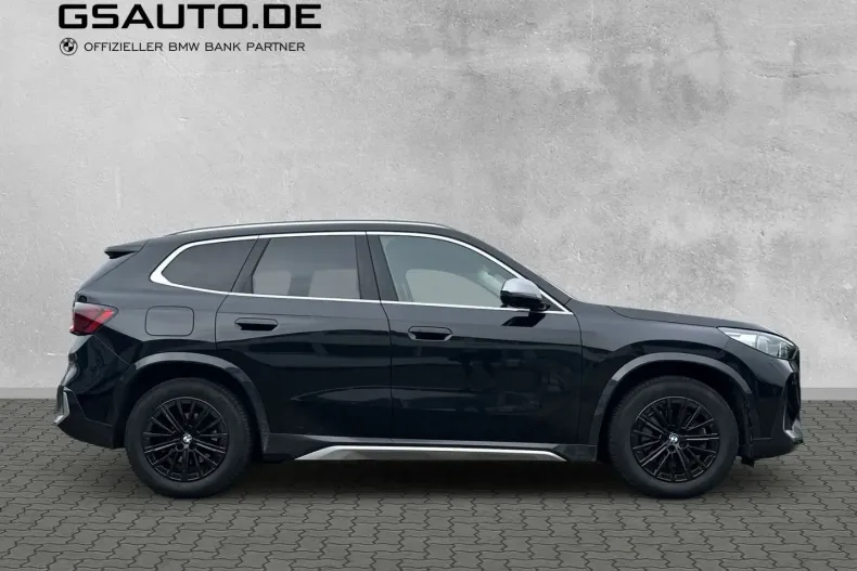 BMW iX1 (Seria i) din 2023 cu 45.600 km - oferta BMW185556 - foto 4