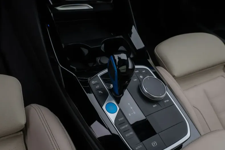 BMW iX3 (Seria i) din 2022 cu 25.852 km - oferta BMW185560 - foto 22