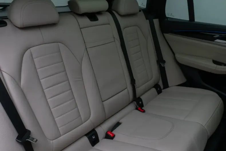 BMW iX3 (Seria i) din 2022 cu 25.852 km - oferta BMW185560 - foto 28