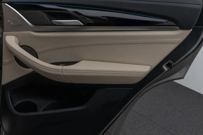 BMW iX3 (Seria i) din 2022 cu 25.852 km - oferta BMW185560 - foto 33