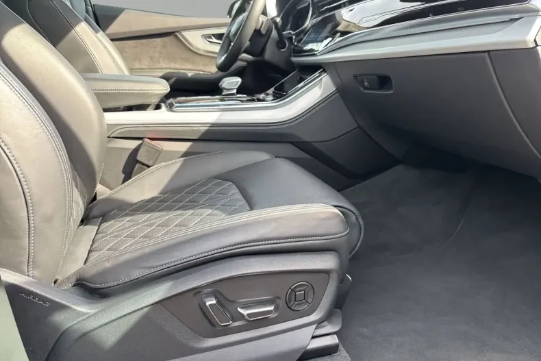 Audi SQ7 din 2022 cu 29.530 km - oferta AUD185561 - foto 7