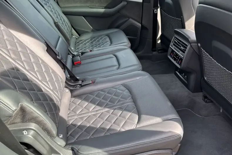 Audi SQ7 din 2022 cu 29.530 km - oferta AUD185561 - foto 8