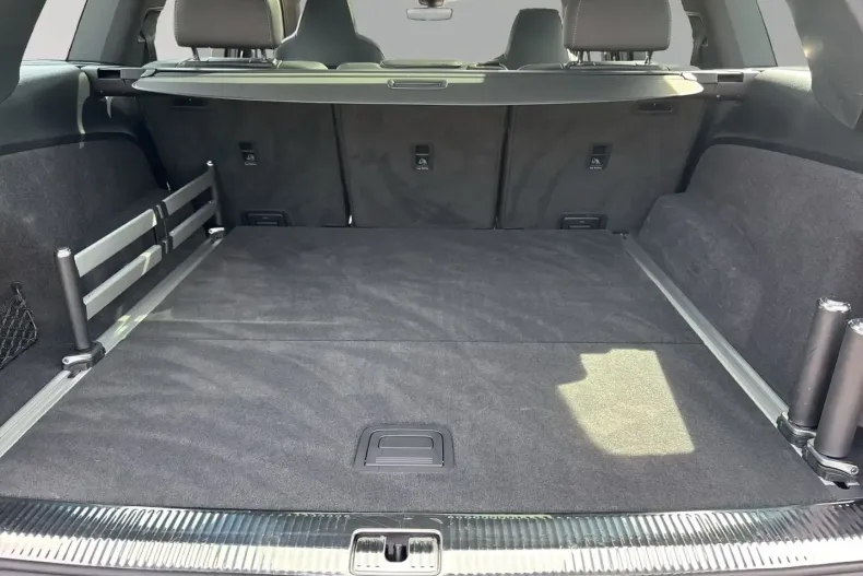 Audi SQ7 din 2022 cu 29.530 km - oferta AUD185561 - foto 9