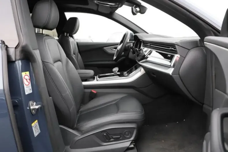 Audi Q8 din 2025 cu 27.480 km - oferta AUD185564 - foto 4