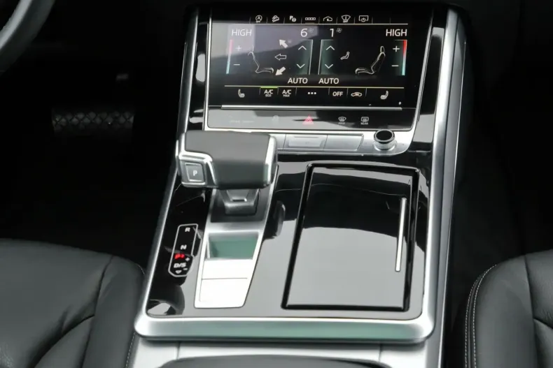 Audi Q8 din 2025 cu 17.552 km - oferta AUD185566 - foto 7