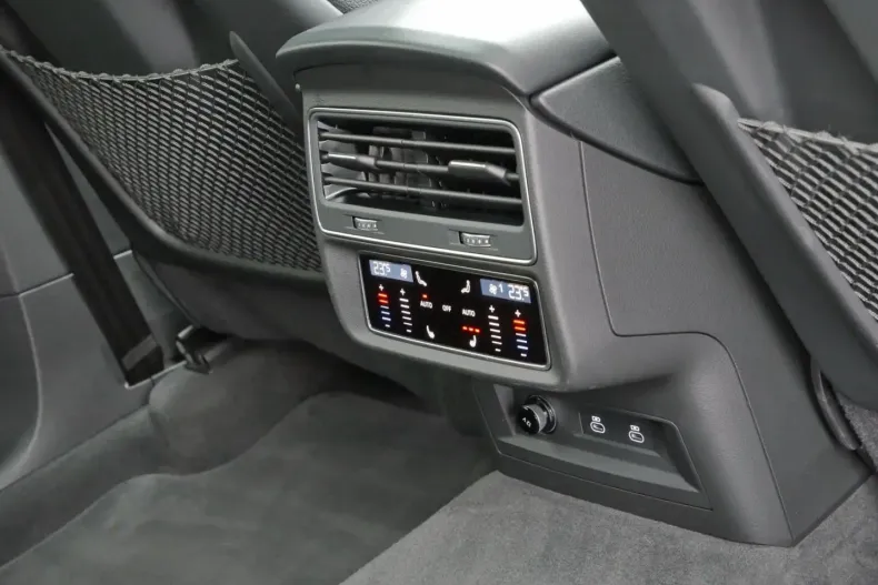 Audi Q8 din 2025 cu 17.552 km - oferta AUD185566 - foto 17