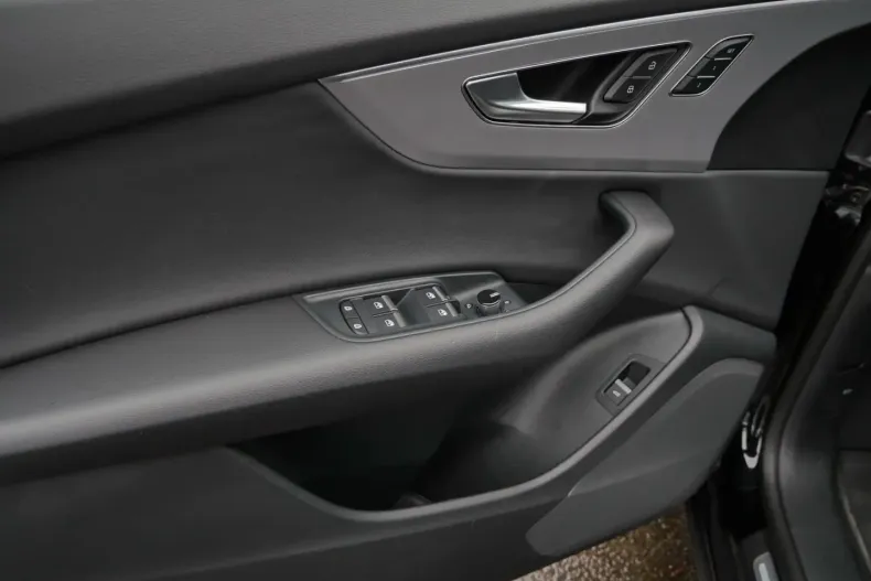 Audi Q8 din 2025 cu 17.552 km - oferta AUD185566 - foto 21