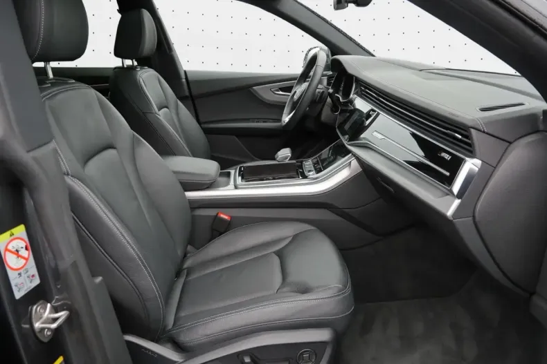 Audi Q8 din 2025 cu 27.541 km - oferta AUD185567 - foto 4