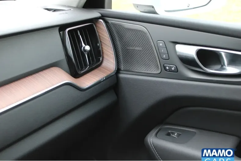 Volvo XC60 din 2024 cu 17.567 km - oferta VOL185570 - foto 31