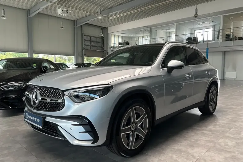 Mercedes-Benz GLC 300 (Clasa GLC) din 2023 cu 8.479 km - oferta MER185573 - foto 2