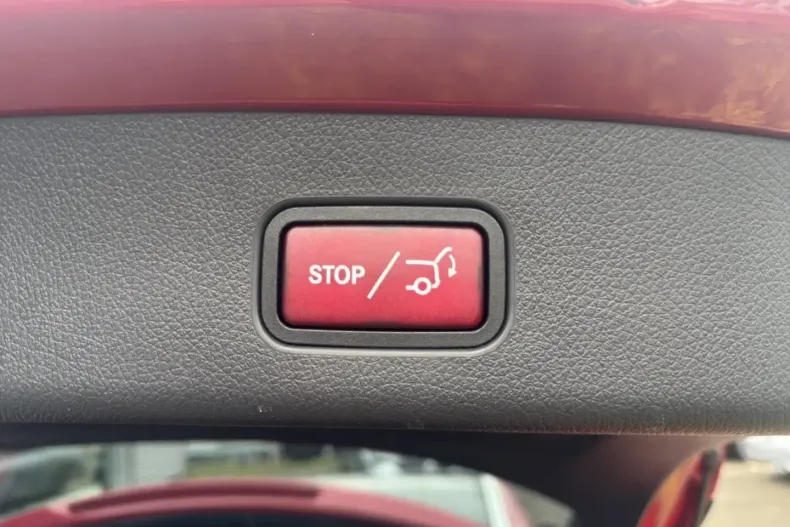 Mercedes-Benz GLC 300 (Clasa GLC) din 2023 cu 13.733 km - oferta MER185574 - foto 16