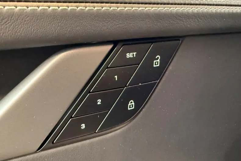 Porsche 992 din 2024 cu 5.848 km - oferta POR185578 - foto 7