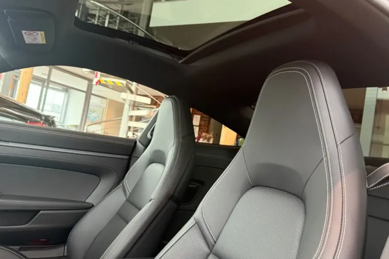 Porsche 992 din 2024 cu 5.848 km - oferta POR185578 - foto 10