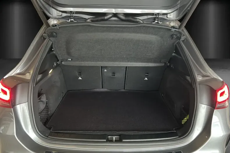 Mercedes-Benz GLA 45 AMG (Clasa GLA) din 2022 cu 17.389 km - oferta MER185585 - foto 5