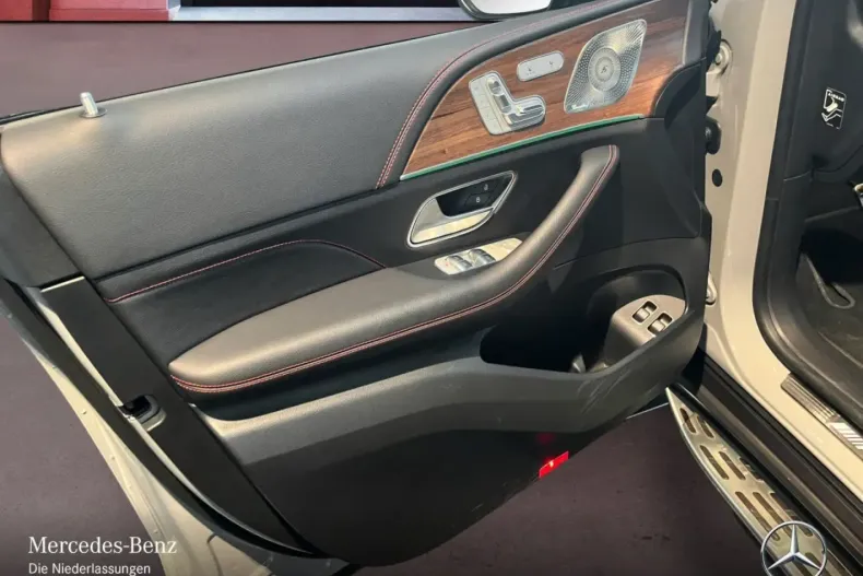 Mercedes-Benz GLE 53 AMG (Clasa GLE) din 2024 cu 29.855 km - oferta MER185598 - foto 11