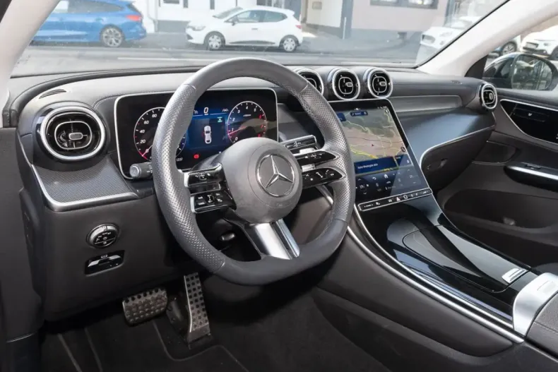 Mercedes-Benz GLC 200 (Clasa GLC) din 2025 cu 29.086 km - oferta MER185606 - foto 3