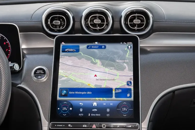 Mercedes-Benz GLC 200 (Clasa GLC) din 2025 cu 29.086 km - oferta MER185606 - foto 6