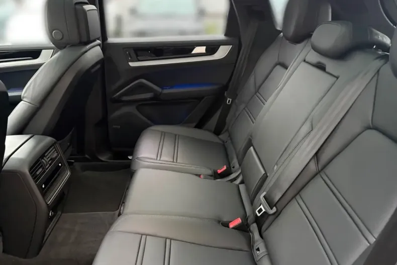 Porsche Cayenne din 2023 cu 15.500 km - oferta POR185609 - foto 10