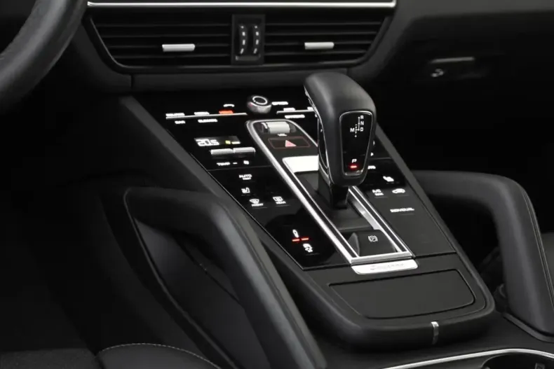 Porsche Cayenne din 2022 cu 28.743 km - oferta POR185613 - foto 9