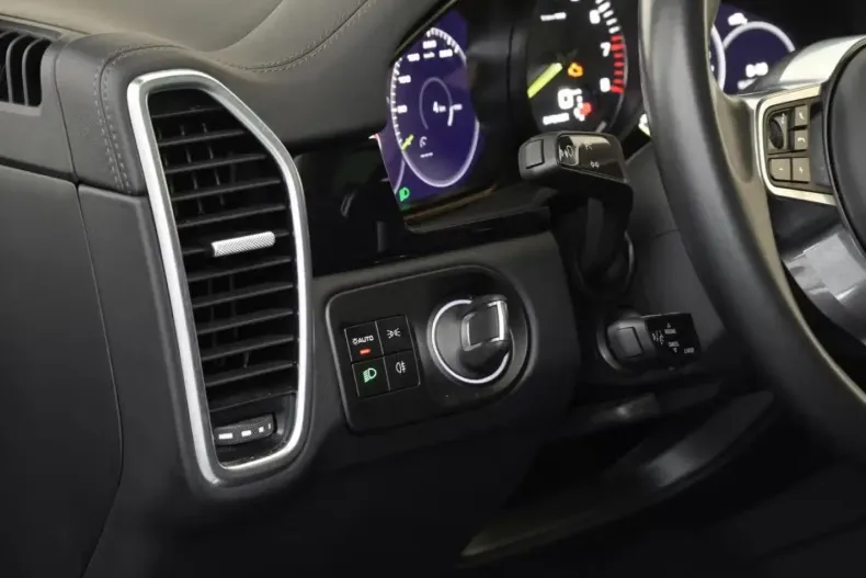 Porsche Cayenne din 2022 cu 28.743 km - oferta POR185613 - foto 17