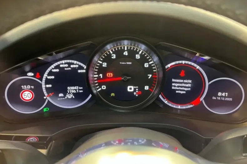 Porsche Cayenne din 2022 cu 63.843 km - oferta POR185614 - foto 10