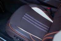 Aston Martin DBX din 2025 cu 9.800 km - oferta AST185615 - foto 14