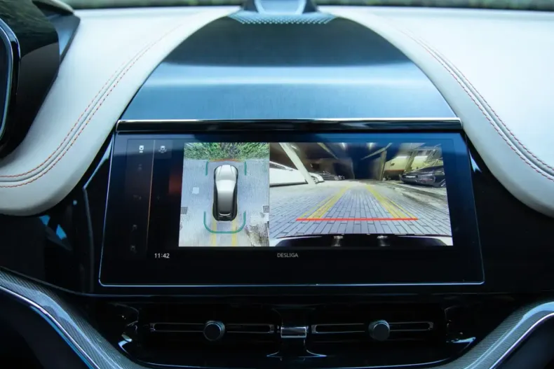 Aston Martin DBX din 2025 cu 9.800 km - oferta AST185615 - foto 25