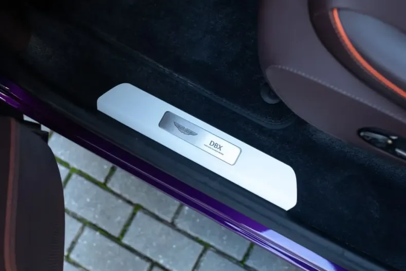 Aston Martin DBX din 2025 cu 9.800 km - oferta AST185615 - foto 40