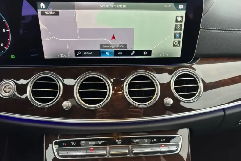 Mercedes-Benz E 300 (Clasa E) din 2022 cu 74.622 km - oferta MER185616 - foto 15