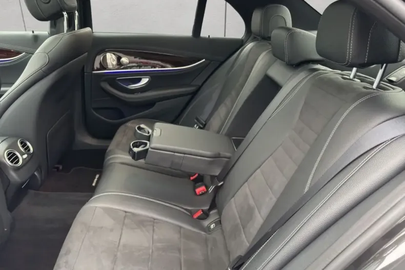 Mercedes-Benz E 300 (Clasa E) din 2022 cu 74.622 km - oferta MER185616 - foto 18