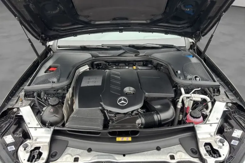 Mercedes-Benz E 300 (Clasa E) din 2022 cu 74.622 km - oferta MER185616 - foto 22